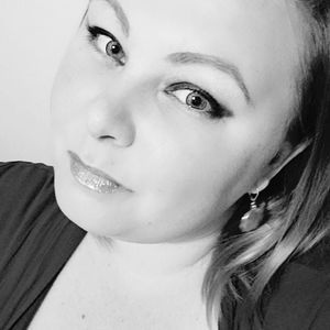 Meet your Posher, Cassi